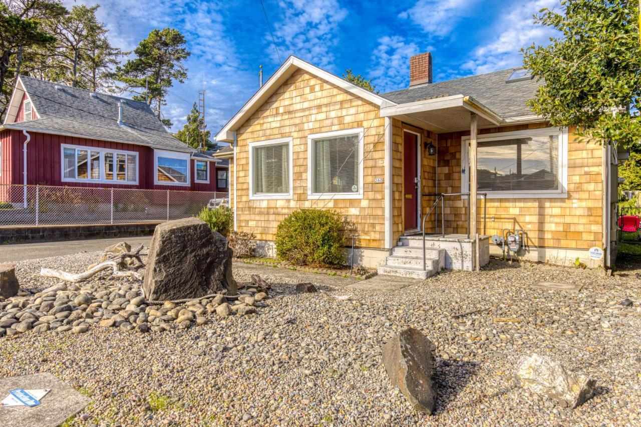On The Rocks Villa Сийсайд Екстериор снимка